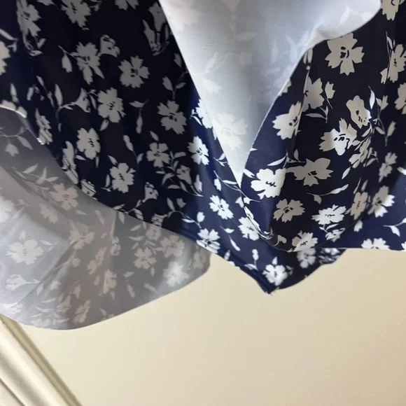 BloomChic Navy and White Floral Dress - Picture 4 of 5